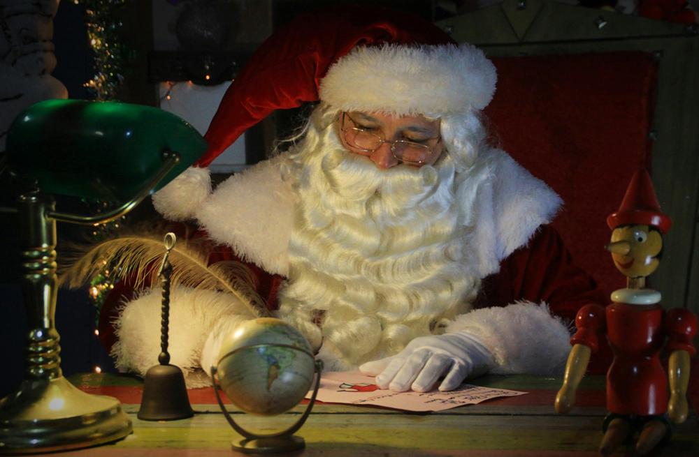 drawing Santa